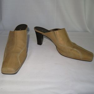 Sesto Meucci  Gold Mule Shoes